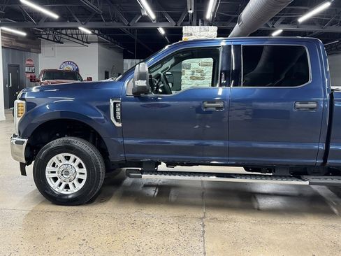 Used 2019 Ford F250 XLT w/ XLT Value Package AWD/4WD image 5