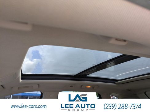 Used 2015 Cadillac SRX Luxury w/ Driver Awareness Package FWD image 19