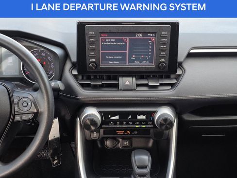 Used 2019 Toyota RAV4 LE image 19