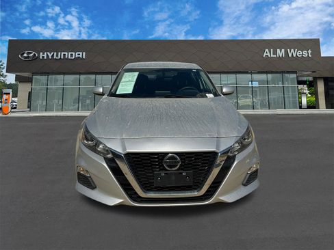 Used 2019 Nissan Altima 2.5 S image 2