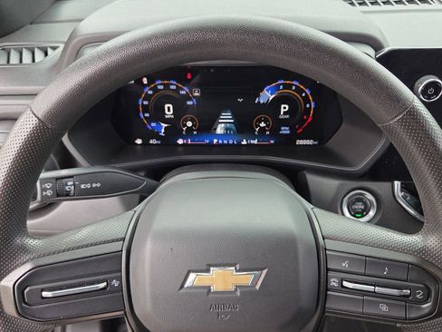 Used 2024 Chevrolet Colorado W/T RWD image 22