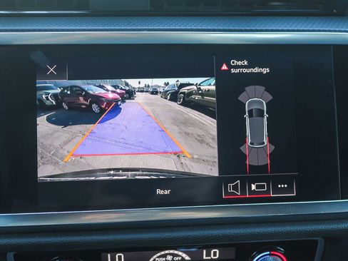 Used 2022 Audi Q3 2.0T Premium w/ Convenience Package image 25