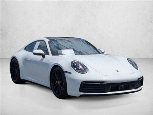 Used 2020 Porsche 911 Carrera RWD image 3