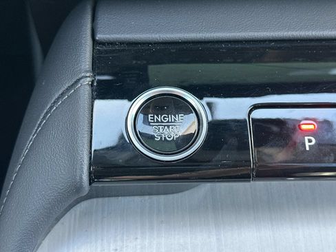 Used 2025 Lincoln Navigator Reserve AWD/4WD image 26