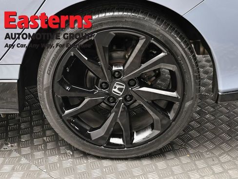 Used 2019 Honda Civic Sport image 8