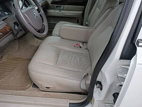 Used 2010 Mercury Grand Marquis LS image 9