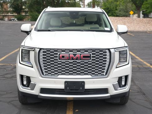 Used 2023 GMC Yukon XL Denali w/ Denali Reserve Package AWD/4WD image 8