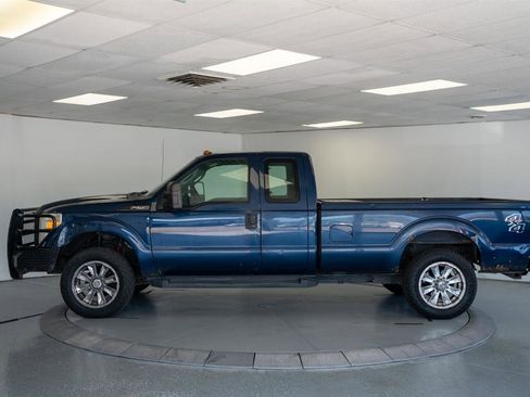 Used 2011 Ford F250 XL w/ Skid Plate Pkg AWD/4WD image 4