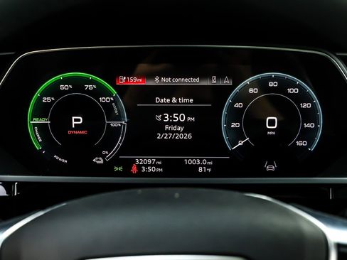 Used 2022 Audi e-tron Premium w/ Convenience Plus Package image 20