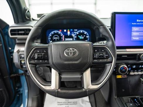 Certified 2025 Toyota 4Runner TRD Off-Road Premium w/ Tow Technology Package AWD/4WD image 38