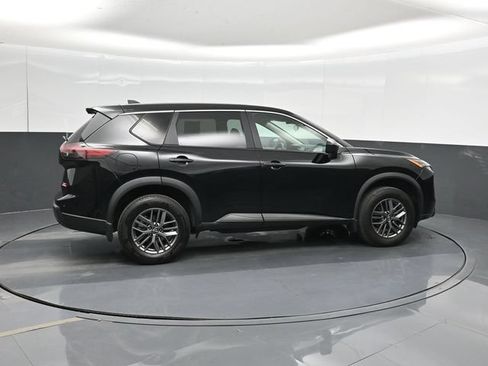 Used 2026 Nissan Rogue S FWD image 4