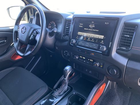 Used 2024 Nissan Frontier PRO-4X AWD/4WD image 16