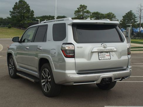 Used 2018 Toyota 4Runner Limited RWD image 17
