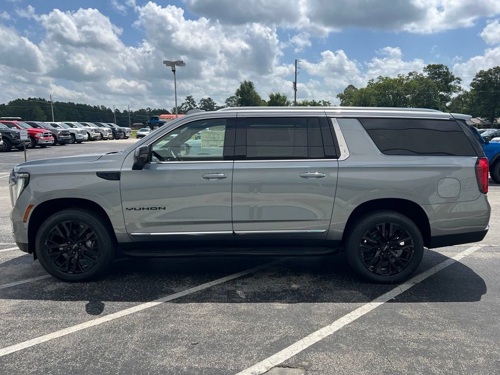 New 2026 GMC Yukon XL Elevation w/ LPO, Elevation Black Package RWD image 23