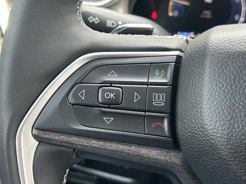 Used 2024 Jeep Grand Cherokee L Limited AWD/4WD image 24