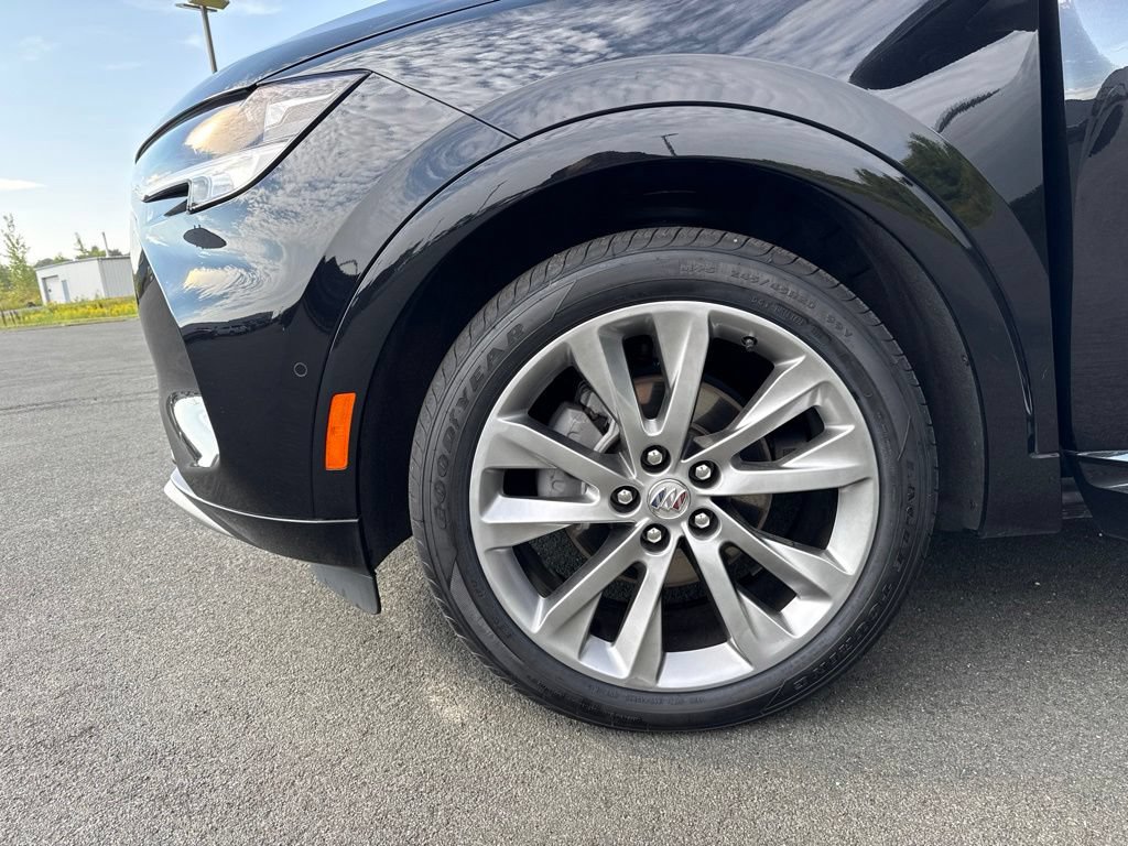 Used 2023 Buick Envision Avenir AWD/4WD image 46