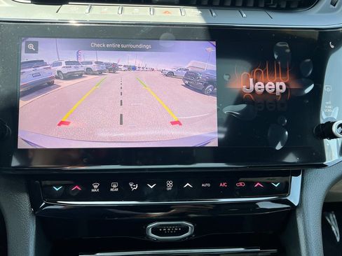 New 2026 Jeep Grand Cherokee L Limited w/ Limited Altitude Package AWD/4WD image 31