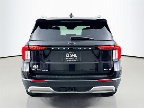 Used 2025 Ford Explorer Platinum w/ LUX Leather Package AWD/4WD image 12