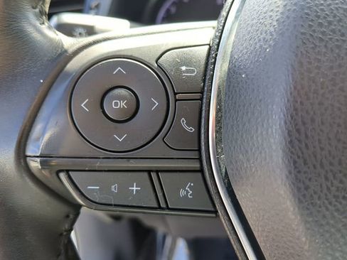 Used 2019 Toyota Camry SE FWD image 25