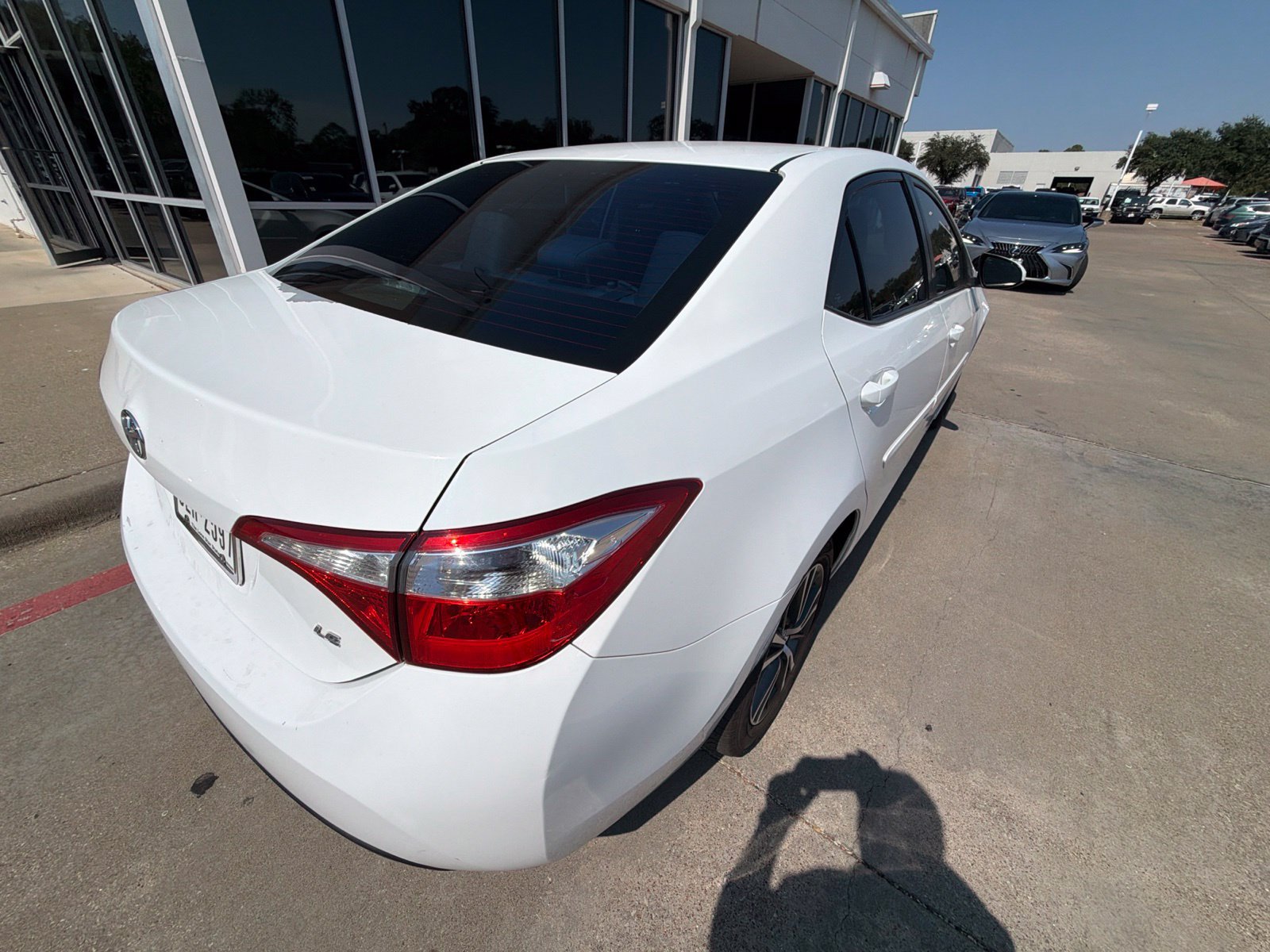 Used 2016 Toyota Corolla LE FWD image 6