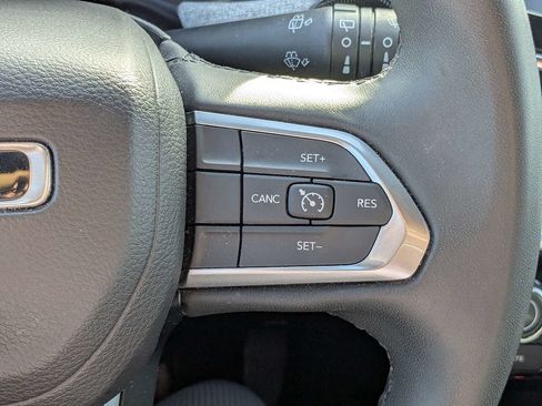 Used 2024 Jeep Compass Latitude AWD/4WD image 25
