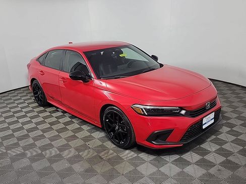 Used 2024 Honda Civic Sport image 2