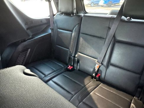 Used 2021 Chevrolet Tahoe Z71 w/ Rear Media and Nav Package AWD/4WD image 18