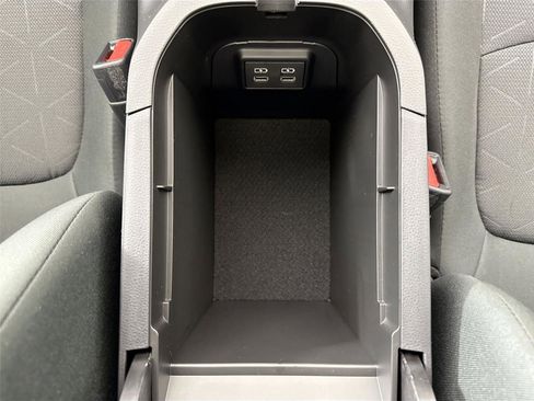 Certified 2024 Toyota RAV4 XLE w/ Convenience Package image 33