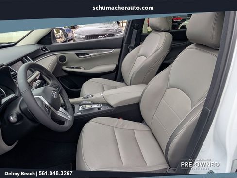 Used 2023 INFINITI QX50 Luxe FWD image 10
