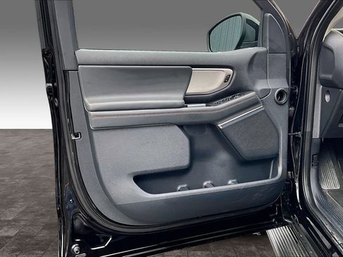 Used 2025 Ford Expedition Max Active image 12