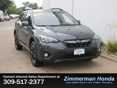 Used 2022 Subaru Crosstrek 2.0i Premium AWD/4WD image 3