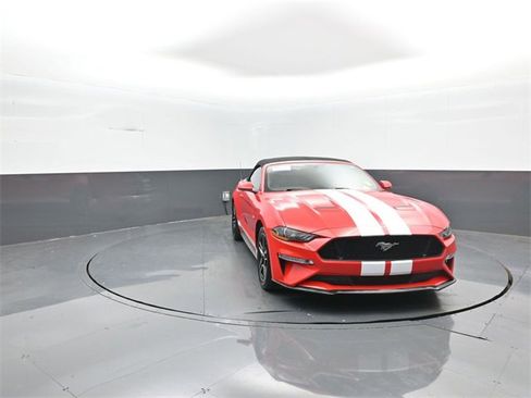 Certified 2019 Ford Mustang GT Premium image 2