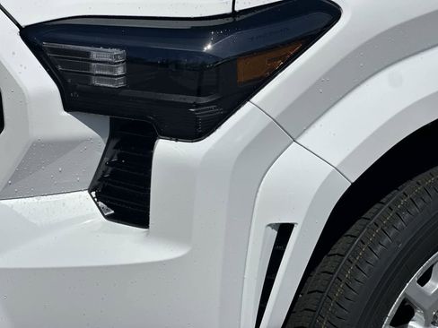 New 2026 Toyota Tacoma SR5 AWD/4WD image 11
