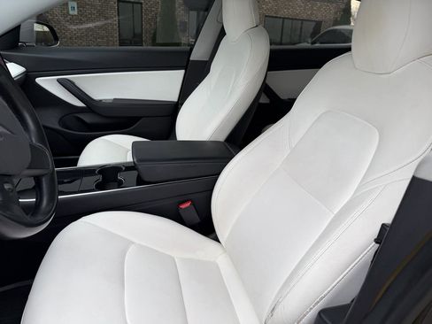 Used 2018 Tesla Model 3 Long Range image 11