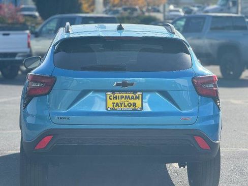 New 2025 Chevrolet Trax RS w/ Sunroof Package image 14