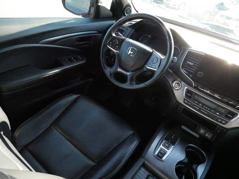 Used 2023 Honda Passport EX-L image 10