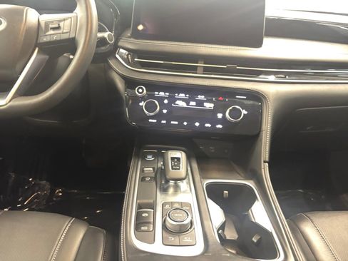 Used 2025 INFINITI QX60 Pure FWD image 11
