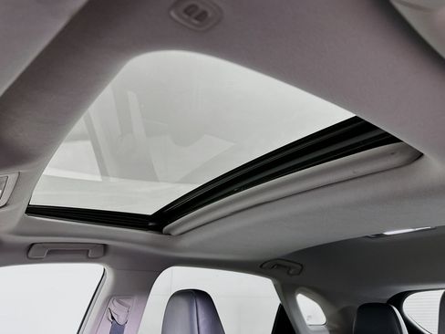 Used 2017 Lexus RX 450h AWD w/ Cold Weather Package image 27