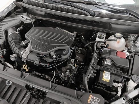 Used 2025 Cadillac XT5 Premium Luxury image 34