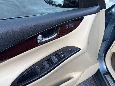 Used 2016 INFINITI QX50 2WD w/ Premium Plus Package image 23