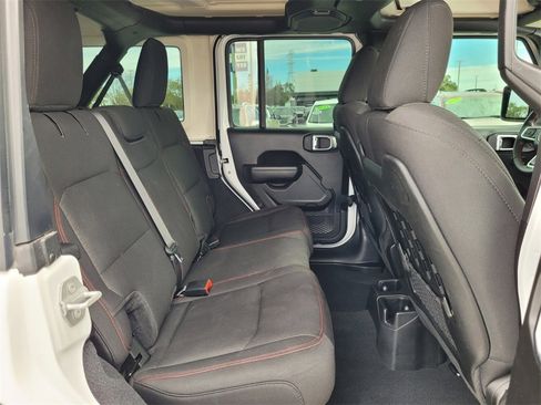 Used 2022 Jeep Wrangler Unlimited Rubicon image 22