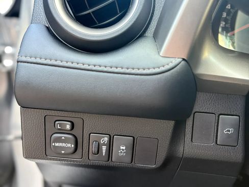 Used 2015 Toyota RAV4 Limited w/ Outdoor Package FWD image 11