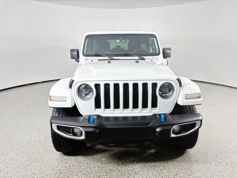Used 2023 Jeep Wrangler Unlimited Sahara w/ Cold Weather Group AWD/4WD image 10