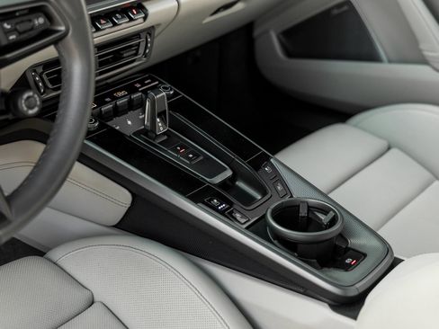 Certified 2022 Porsche 911 Carrera 4S image 24