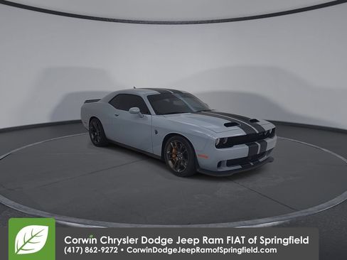 Used 2021 Dodge Challenger SRT Hellcat w/ Plus Package RWD image 3