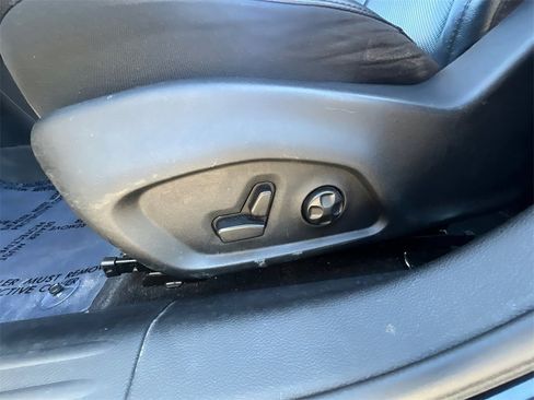 Used 2018 Jeep Compass Limited image 28