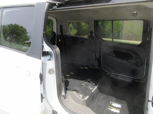 Used 2022 Ford Transit Connect XLT FWD image 18