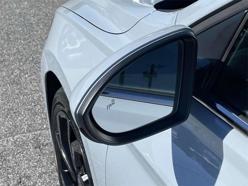 Used 2025 Volkswagen Jetta SE image 15