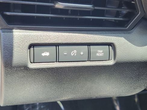 Certified 2025 Nissan Altima 2.5 SV FWD image 9