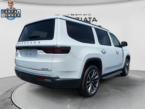 Used 2022 Jeep Wagoneer Series II w/ Premium Group I AWD/4WD image 5
